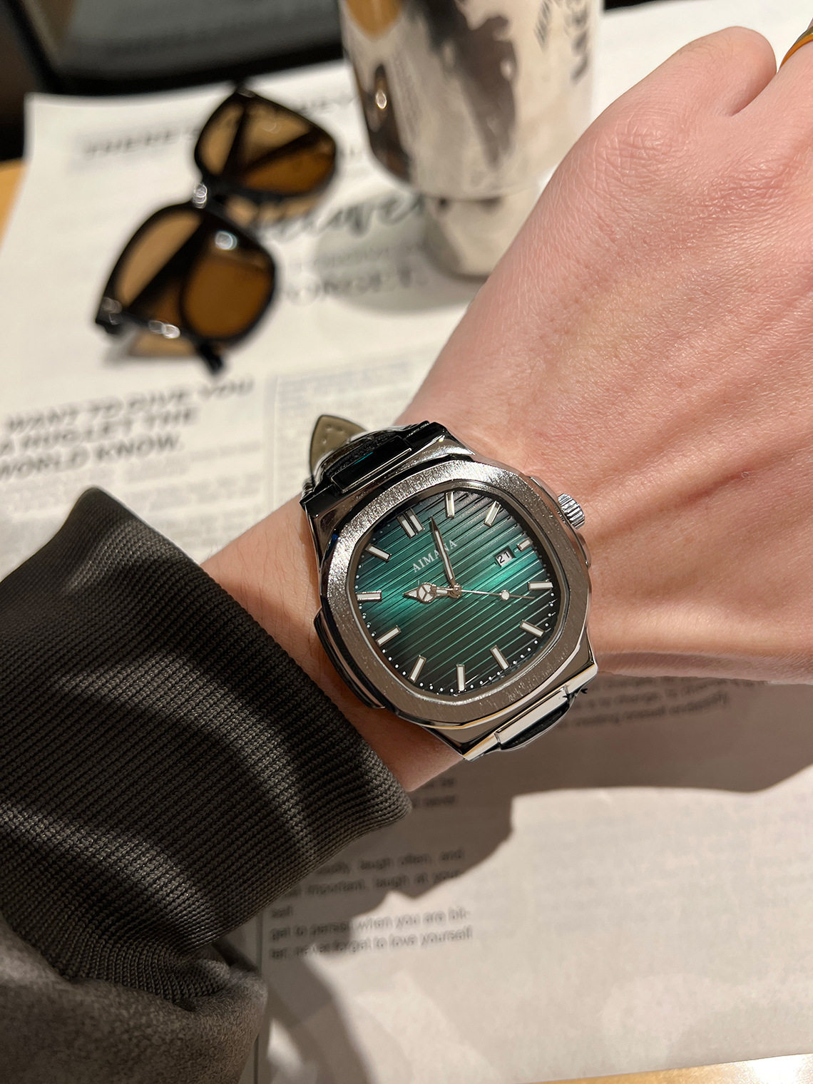 O1CN01l0aaMH1Z6v5C6jXz7 !!2219695973146 0 cib