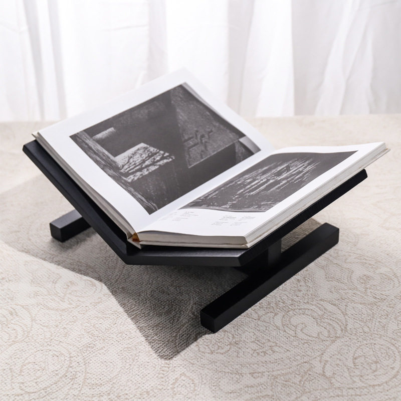 Nordic Minimalist Solid Wood Bookshelf Magazine Rack Model Room Sales Office Study Hotel Guest Room Decoration Decorations