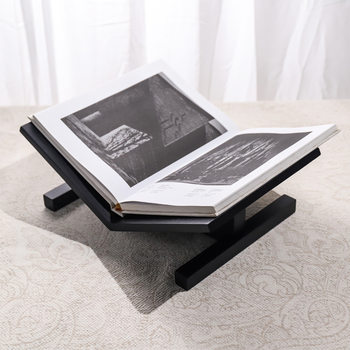 Nordic Minimalist Solid Wood Bookshelf Magazine Rack Model Room Sales Office Study Hotel Guest Room Decoration Decorations