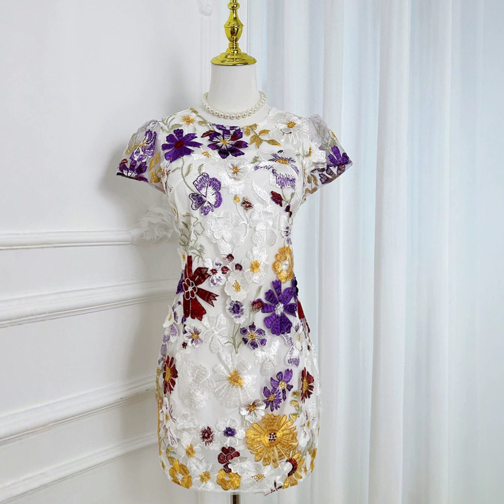 Short Embroidered Bodycon Dress Colorful 3D Floral Design French Court Style Summer Collection OEM Available