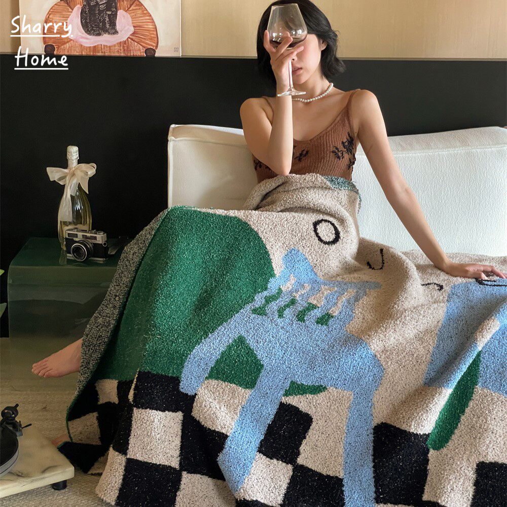 New Class a European and American Retro Style Blanket Autumn and Winter Thickeneded Warm Half-Velvet Shawl Office Sofa Blanket