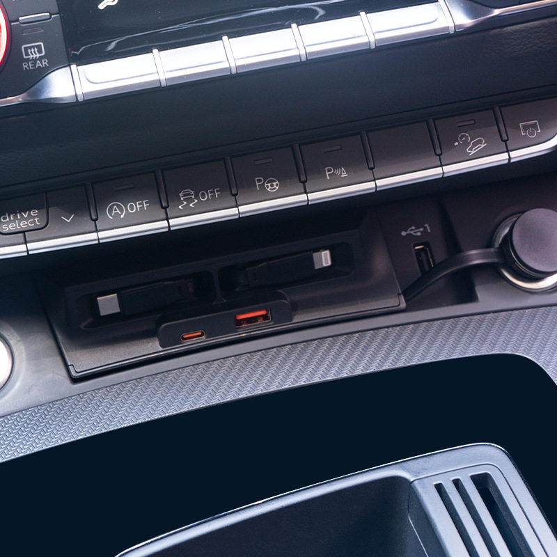 Suitable for Audi Q5L Central Control Expansion Dock Car Charger Super Fast Charging Retractable Cable Modification Accessories Interior