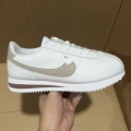White brown dn1791-105