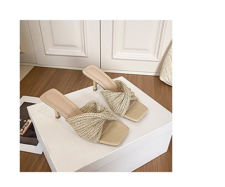 Sandal cao gót nữ mũi vuông quai mảnh đan chéo phong cách thanh lịch — Màu trắng nhạt, nâu sẫm, quần kaki