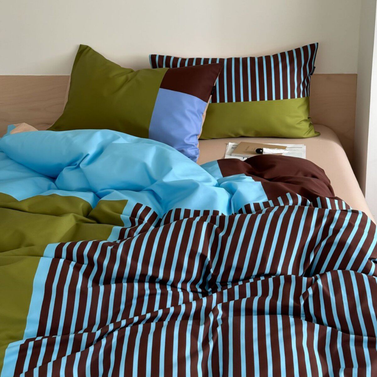 Color Bauhaus Fashion Simple Plaid Cotton Bed Four-Piece Set Cotton Bed Sheet Quilt Cover Bed Hat Double Bedding