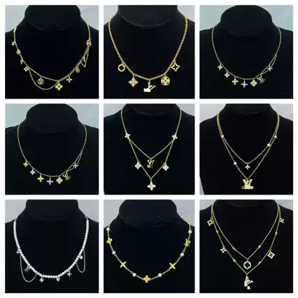Cross-Border Donkey Necklace V Letter Old Flower Pointed Flower Full Diamond European and American Clavicle Chain High Quality Factory Wholesale