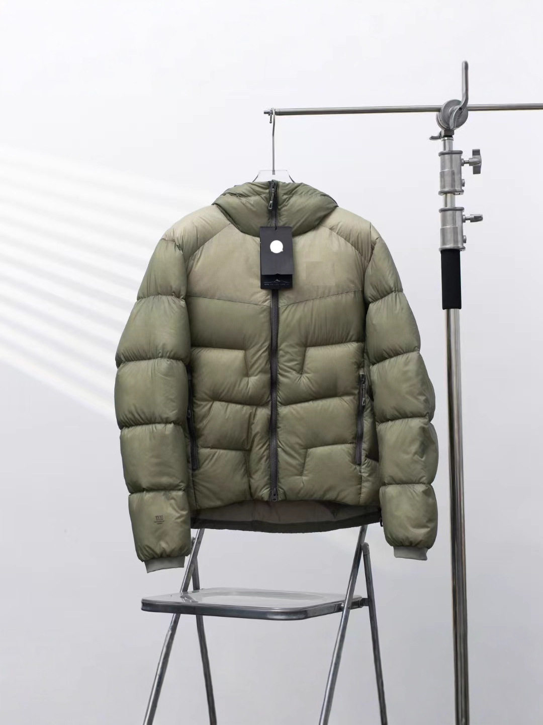 Winter High-Quality 80 White Goose down Sun-Protective Windproof and Cold-Resistant 1000 Fill Power Warm Outdoor Hooded down Jacket for Men and Women