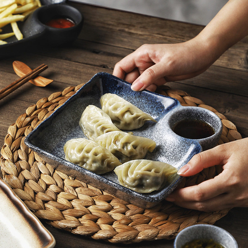 Square Dumpling Plate Japanese-Style Dipping Sauce Dish Ceramic Dumpling Plate with Vinegar Compartment Creative Compartmentalized Plate for Dumplings