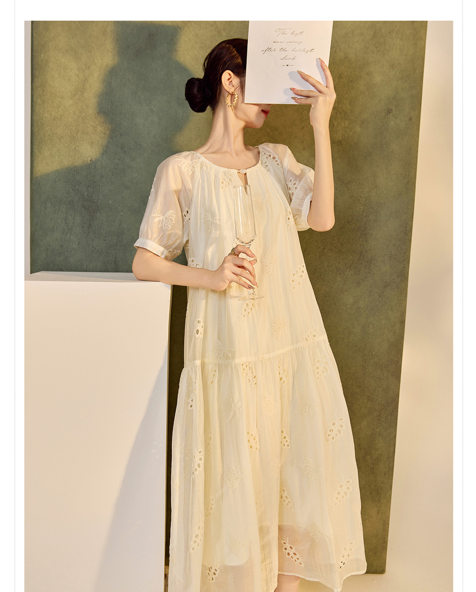 Đầm nữ dáng suông cổ tròn tay ngắn chất tencel mềm mại — Màu mơ sữa (cấp trong ngày), Màu mơ sữa (giao hàng trong 7 ngày)