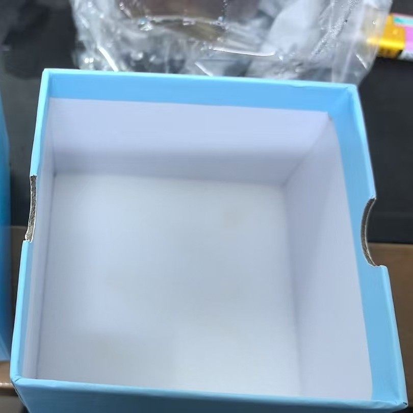 New high-end watch display box dustproof high-end flip watch box Independent display box Watch storage box