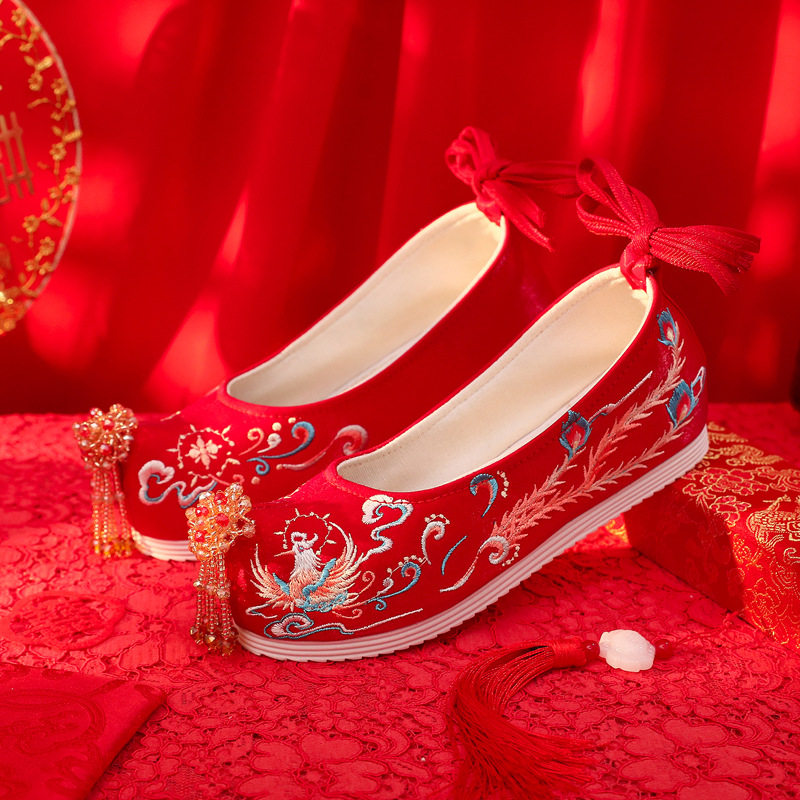 2025 New Bead Flower Decoration Red Wedding Shoes Increased Xiuhe Shoes Chinese Toast Wedding Shoes Ancient Style Han Dynasty Shoes