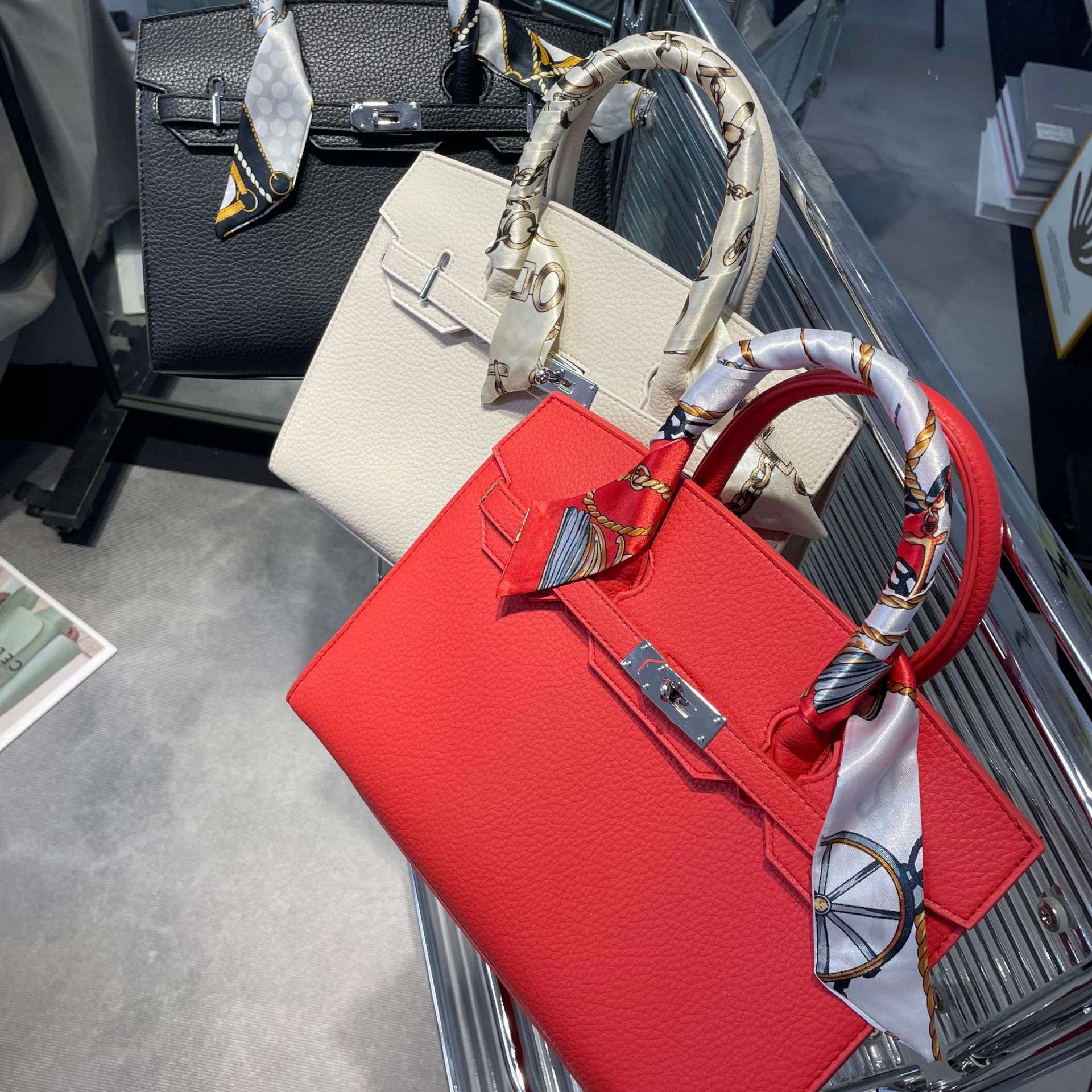 O1CN01lf3SX71KRmtOM3BlG !!2214478481161 0 cib