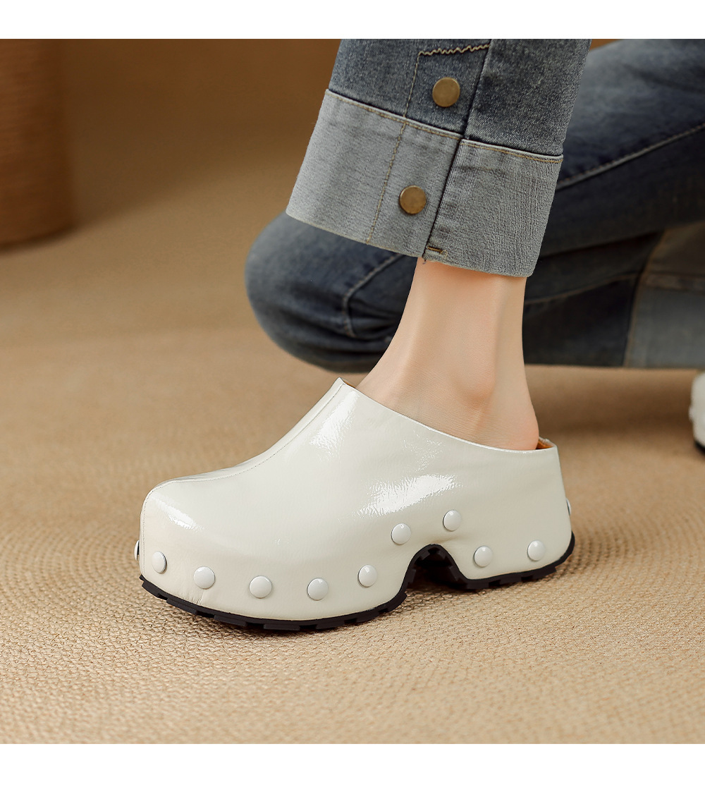 Mule nữ da bò mũi bọc đinh tán đế dày 6cm — màu đen, Màu trắng
