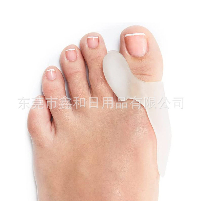Toe valgus straightener toe set day and night available wearable shoes men and women separator silicone straightening set Wholesale