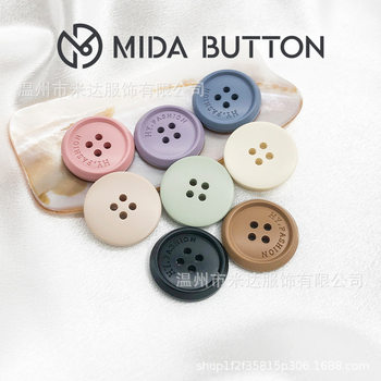 Factory wholesale color matte resin button men's and women's coat buckle overcoat buckle suit button four-eye Button Spot