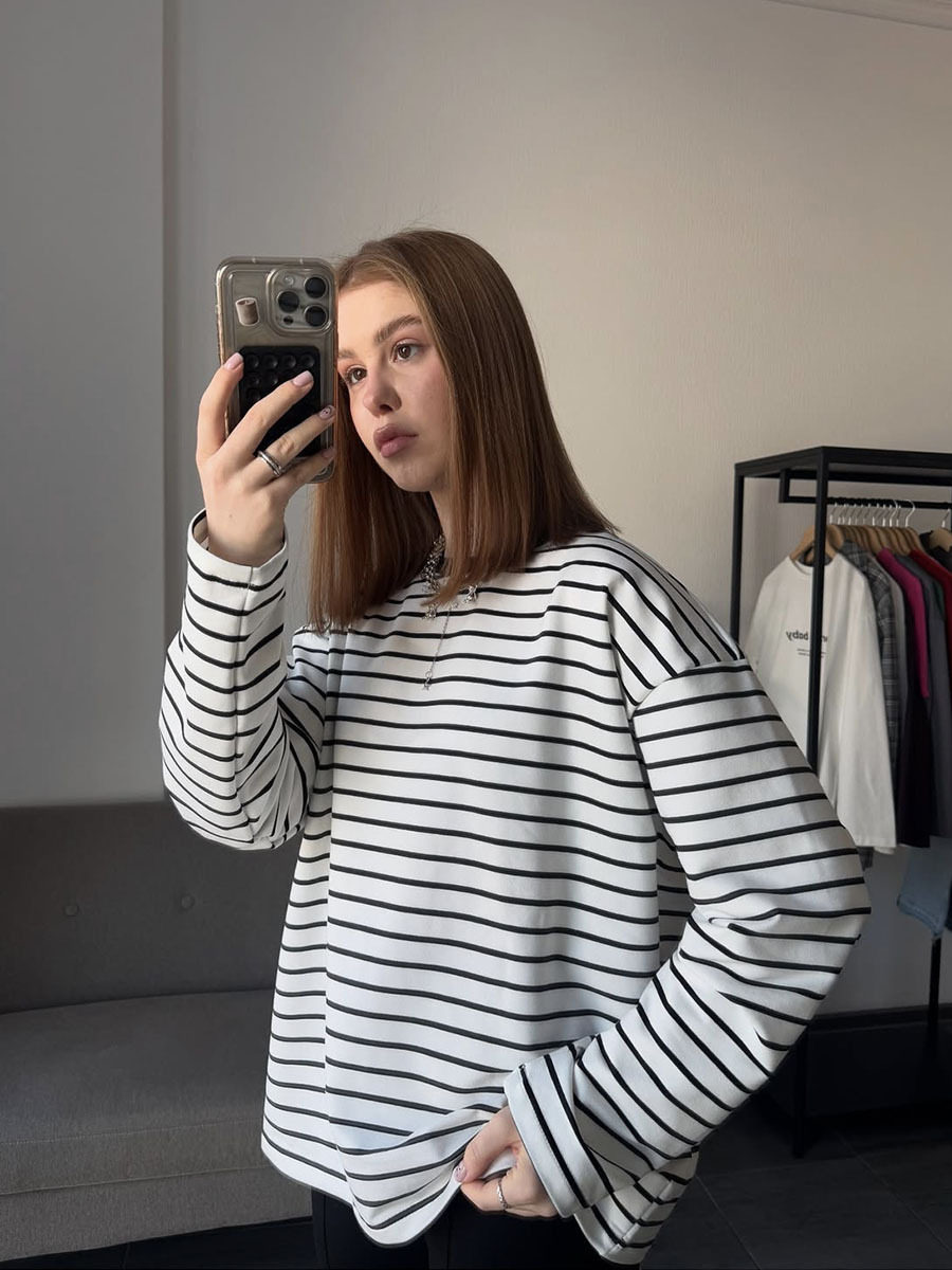 Striped Long Sleeve T Shirt for Women Casual Loose Fit Slimming Design Spring Summer Style Wholesale Available