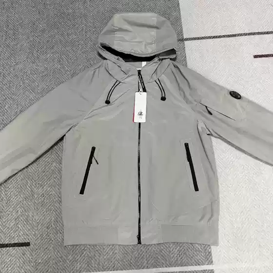 Cp Cross-Border Exclusive Supply Company Badge Solid Color Glossy Outdoor Casual Hooded European Size Ins Unisex Lens Jacket