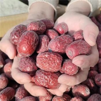 Xinjiang Ruoqiang gray jujube original ecological hanging dried jujube red jujube porridge specialty snacks dried fruit
