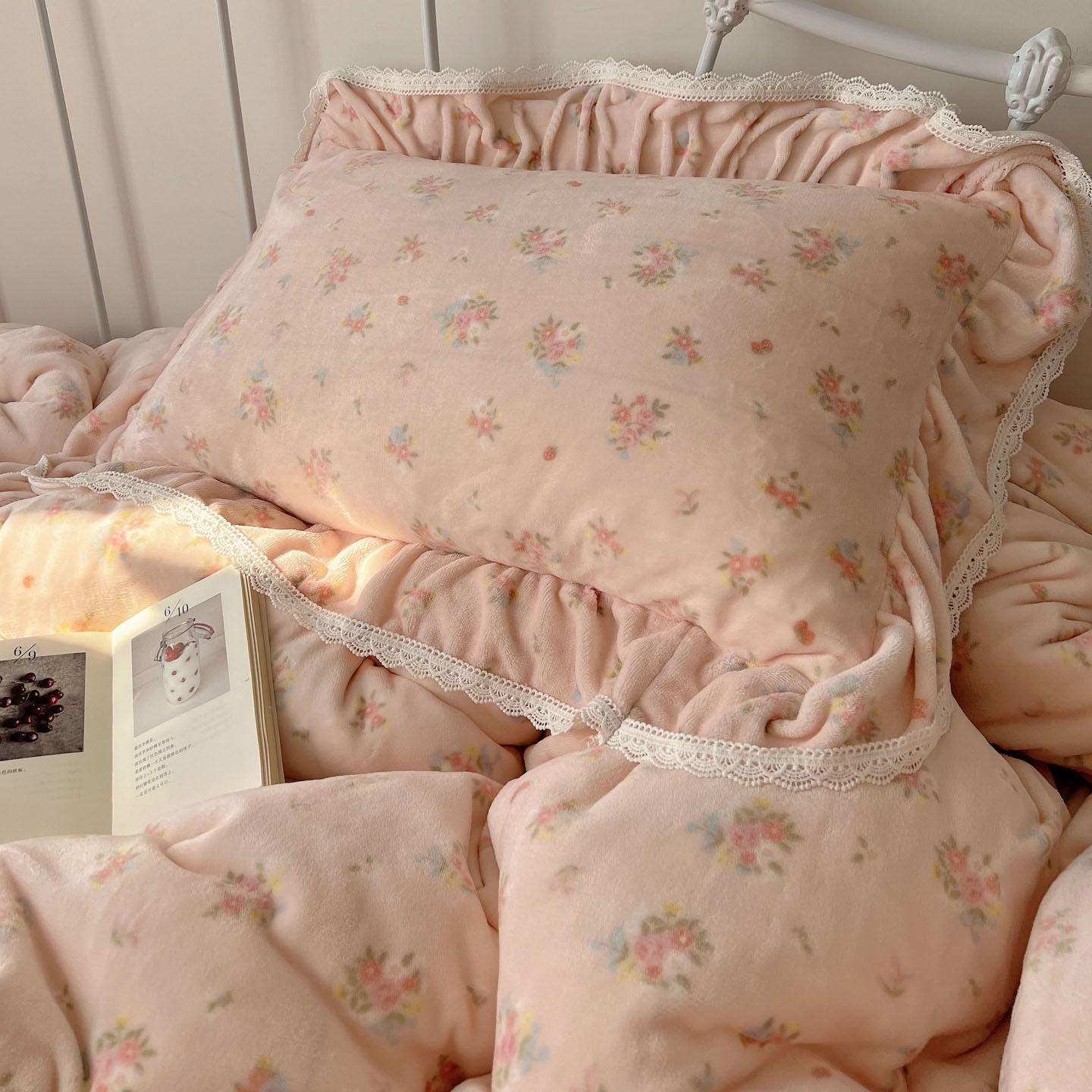 Class a Thickeneded Milk Velvet Four-Piece Set Double-Sided Coral Velvet Flannel Quilt Cover Bed Sheetss Winter Bedding Bed Sheetss 4