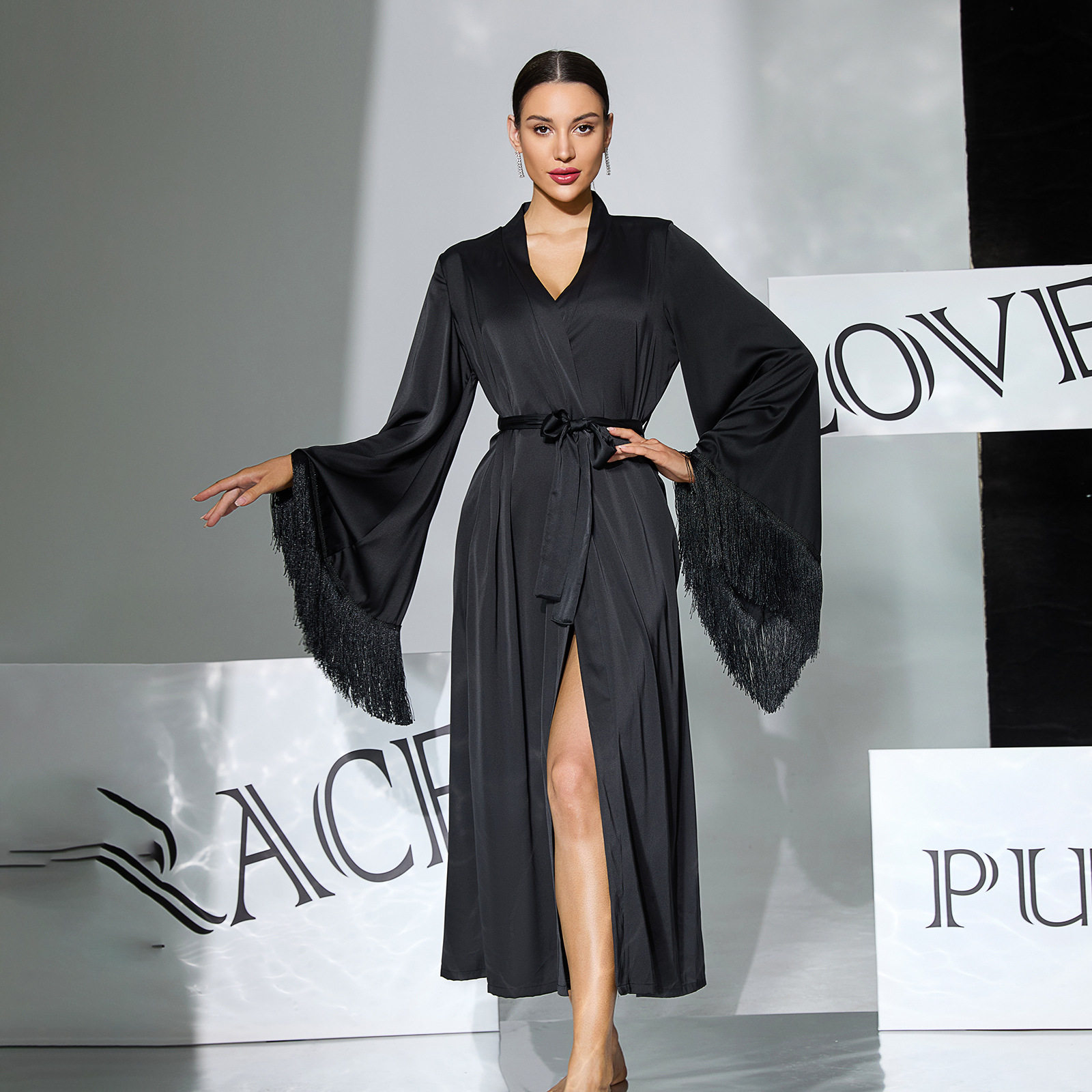 超长睡袍冰丝缎面红色新娘晨袍长袖流苏喇叭袖夏女仿真丝黑色浴袍,淘宝优惠券,粉丝福利购,淘宝优惠卷