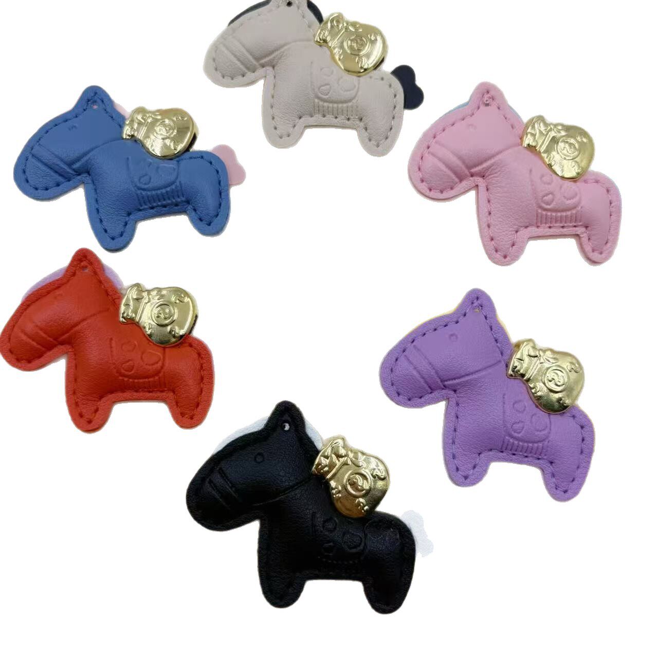 Get Rich Immediately Pendant Pony Alloy Car Keychain Pendant Year of the Horse Bag Pendant Clothing Accessories Small Gifts