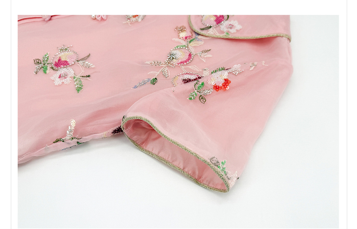 Bộ áo sơ mi không tay thêu họa tiết hoa và quần short dài, phong cách retro nghệ thuật — Quần short thêu hạt (giao hàng trong 7 ngày), Quần short thêu hạt (giao hàng trong ngày), Áo thêu hạt (giao hàng trong 7 ngày), Áo thêu hạt (giao hàng trong ngày)