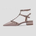Nude gray patent leather 3cm thick heel