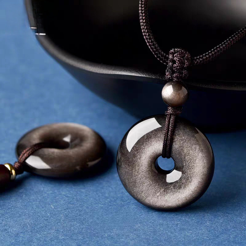 Natural Silver Obsidian Safety Buckle Necklace Pendant 3cm Diameter Keychain Pendant Men's and Women's Accessories