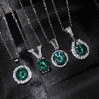 Live supply new blue-green simulation Mosan diamond carat necklace a deer has your cow head heart pendant wholesale