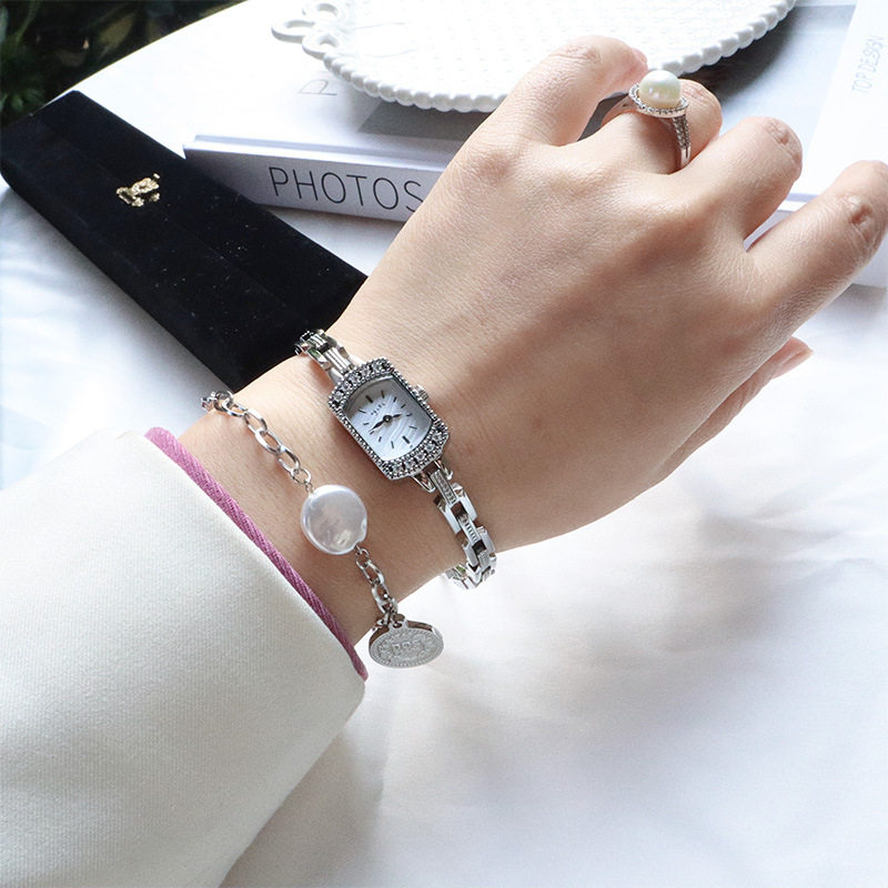 Retro Carved Square Diamond High-End Versatile Gift Bracelet Women's Watch
