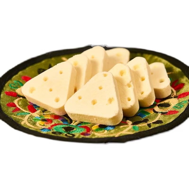 Carefully Selected Triangular Cheese Blocks, a Specialty of Mongolia, Milk Slices, Children's Snacks, Nutritious Dairy Products Wholesale