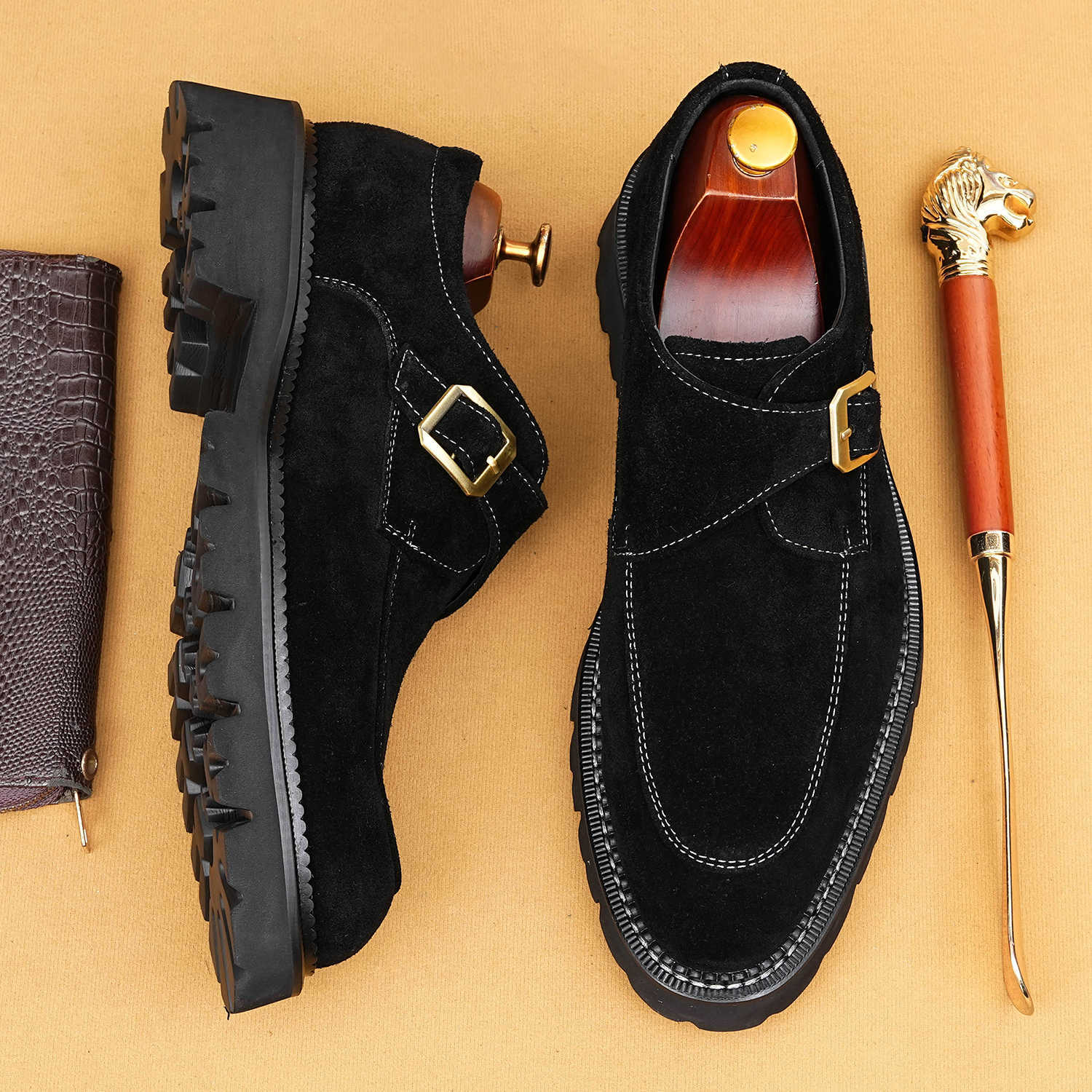 Giày Da Nam Chất Liệu Da Bò Mũi Nhọn