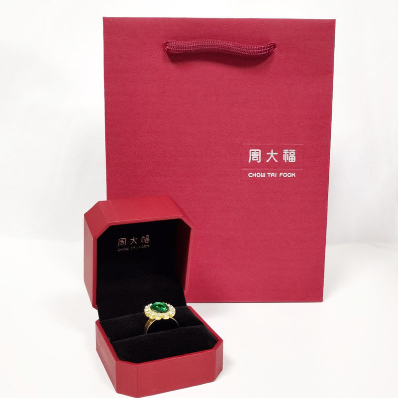 [Authentic Chow Tai Fook] Wedding Jewelry Box Velvet Lined Anti-Scratch Portable Wedding Gift Jewelry Box for Girlfriend