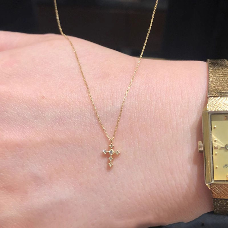 Cross Necklace Women's Stylish Trendy Niche Necklace Can Be Stacked with Elegant Pendant Clavicle Chain Influencer Picks Trend