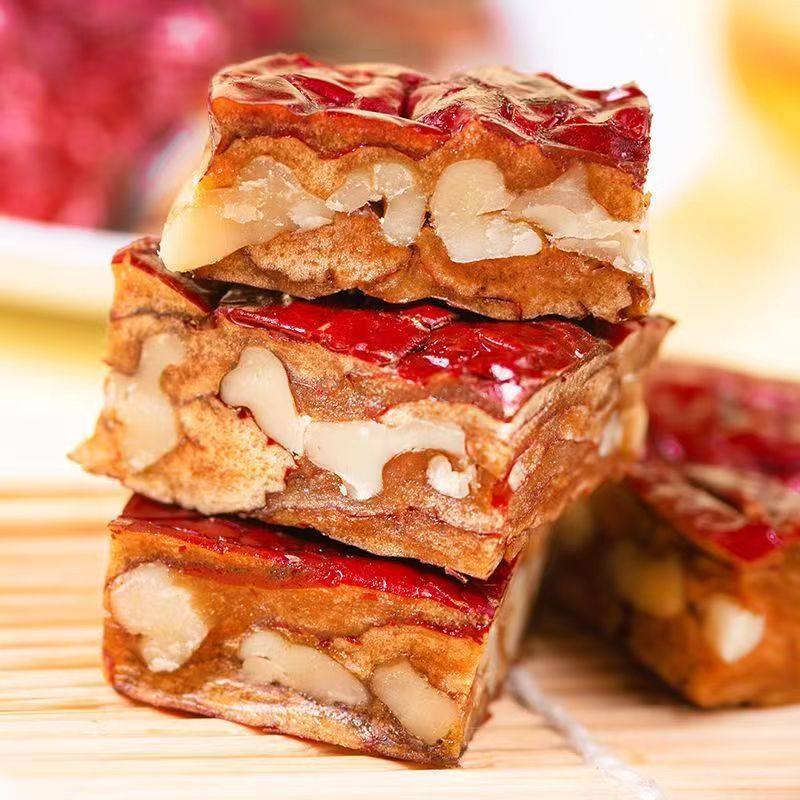 Dates with Walnut Kernels Individually Packaged Wholesale Delivery, Stuffed Dates with Walnuts and Xinjiang Hotan Dates with Walnuts