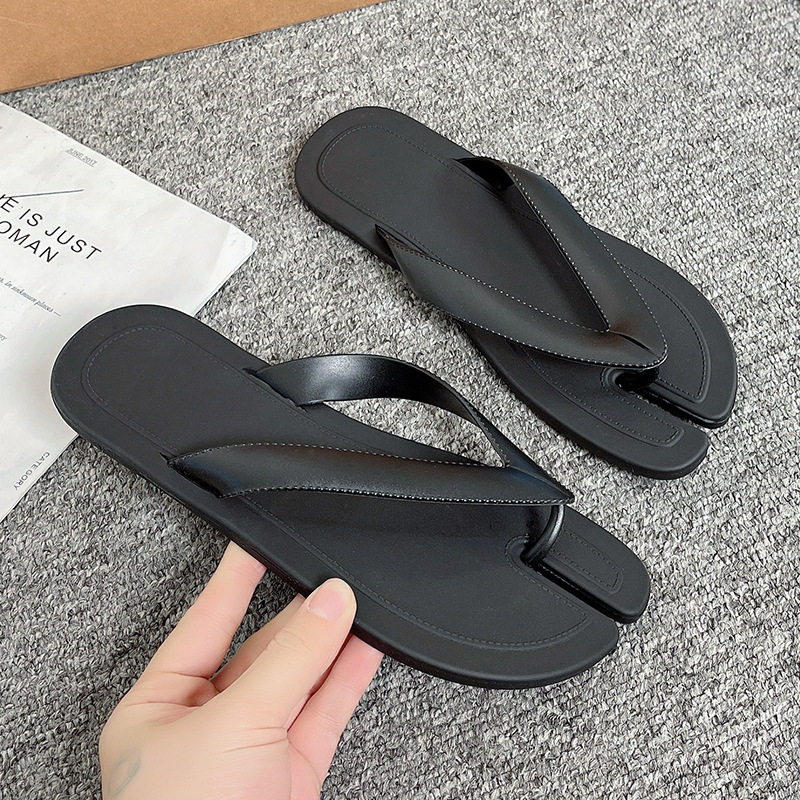 Flip-flops Women's 2024 New Flat Outfit Niche Retro Roman Pig-toe Flip-flops Sandals