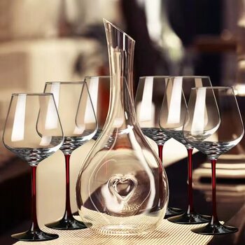 Light Luxury Crystal High-end Decanter Black Bow Tie Heart-shaped Wine Divider Blessing Household Colorfuled Red Wine Decanter Winery