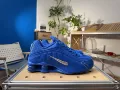 R4 model-racing blue