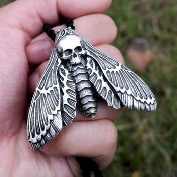 Foreign trade explosions retro death skull moth pendant necklace gothic European and American fashion jewelry wholesale