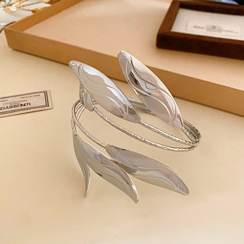 欧美跨境简约时尚手镯臂环小众冷淡风气质手环高级感百搭手饰批发