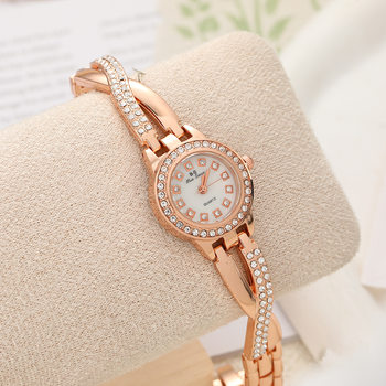 Cross-Border New Cross-Rhinestone Light Luxury Watch for Women, Round Dial Light Luxury Temperament Diamond-Encrusted Women's Quartz Watch
