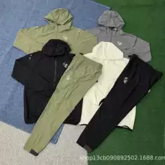 Spring and Autumn Outdoor Suits Are Made of Windproof and Water-Repellent Fabrics, Breathable, Comfortable, Wear-Resistant, Tear-Resistant, and Feature a Hood Design, Suitable for Hiking