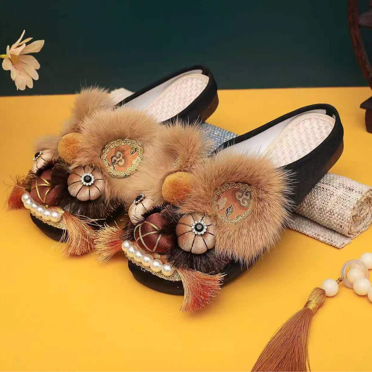 New Original Ethnic Style Adult Tiger Head Slippers Shoes Hand-Embroidered Shoes National Trend Retro Flats Folk Cloth Shoes for Women