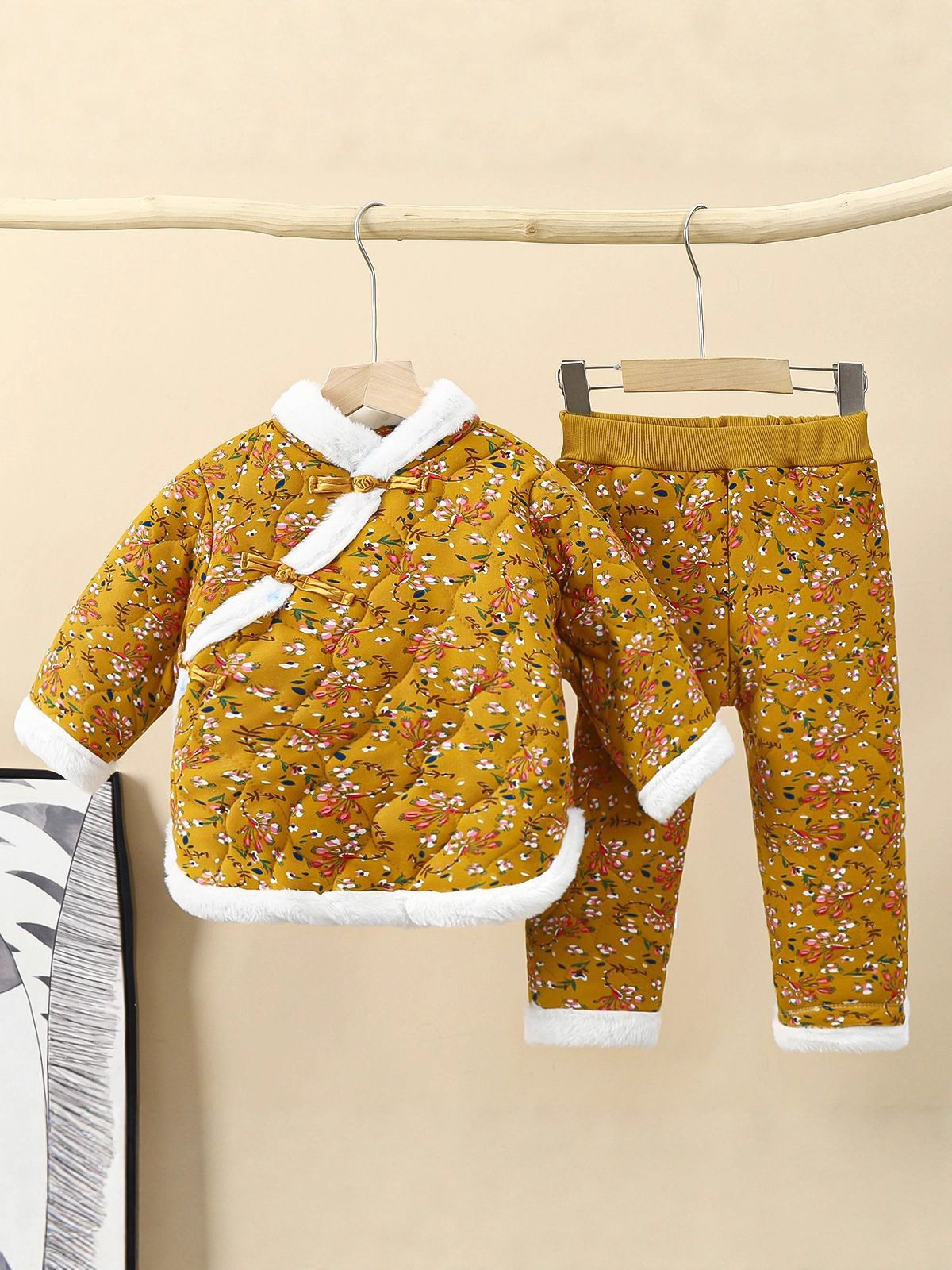 Girls' Winter Cotton Jacket, Viral Floral Print Padded Set, Baby Spring Festival Outfit, Thickened Northeast Style Floral Cotton Coat Set