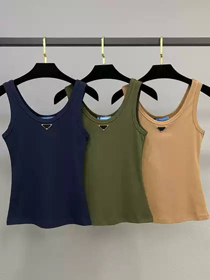 Nanyou high quality Universal Base Army Green Triangle Standard Slim-fit Vest with Sling Women's Sleeveless Top in stock