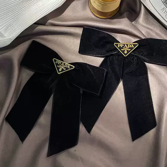 French-Style P Brand Small Chanel-Style Black Velvet Bow Hairpin for Women 2023 Elegant Top Clip Spring Clip for the Back of the Head