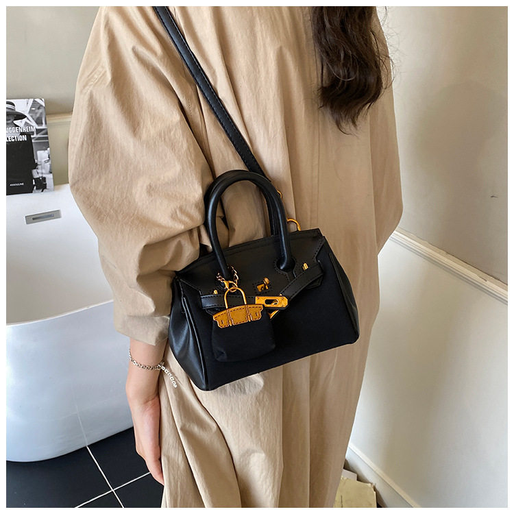 O1CN01mVj70L2IRDN7jP8FA !!2207805539282 0 cib