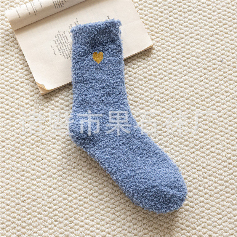 包邮加厚加大珊瑚绒袜子刺绣爱心袜子不掉毛半边绒女士跨境中筒袜