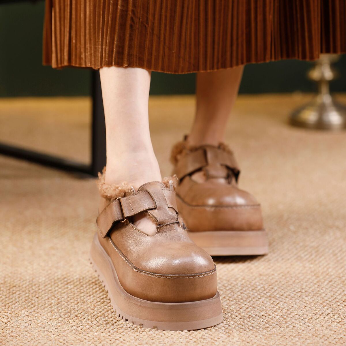 Giày boot nữ cổ cao da bò lộn thật lót lông cừu đế dày giữ ấm mùa đông — màu kaki, nâu sẫm