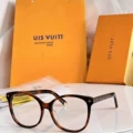 Tortoiseshell white (with box)